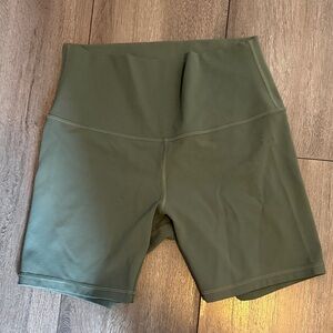 Lululemon shorts 3”